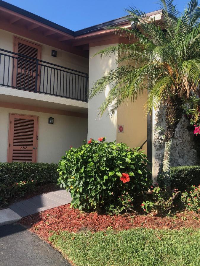 Beach Bungalow At Ocean Village Форт Пиърс Екстериор снимка
